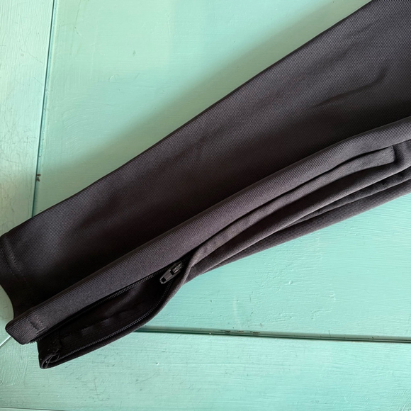 Adidas Black Track Pants with Tapered Fit and Elastic Waistband XS - Picture 12 of 12